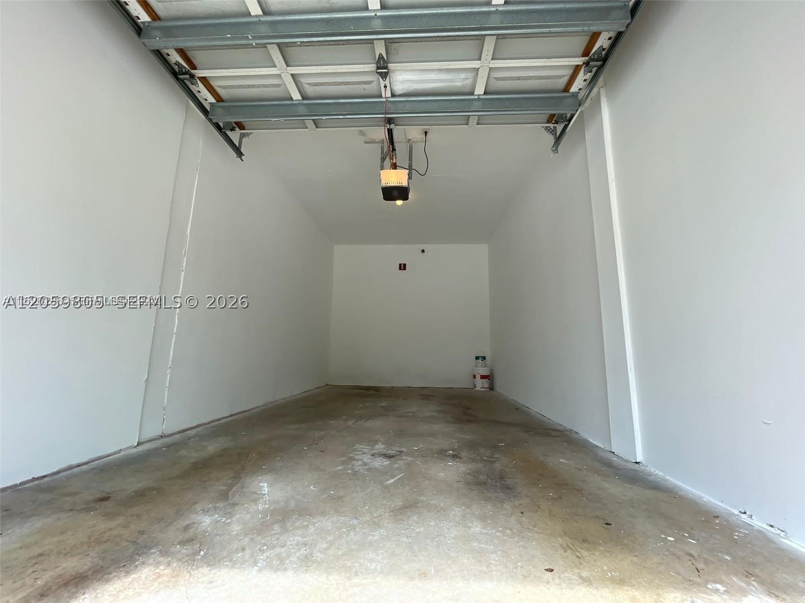 761 N Pine Island Rd 104 Property Photo 9