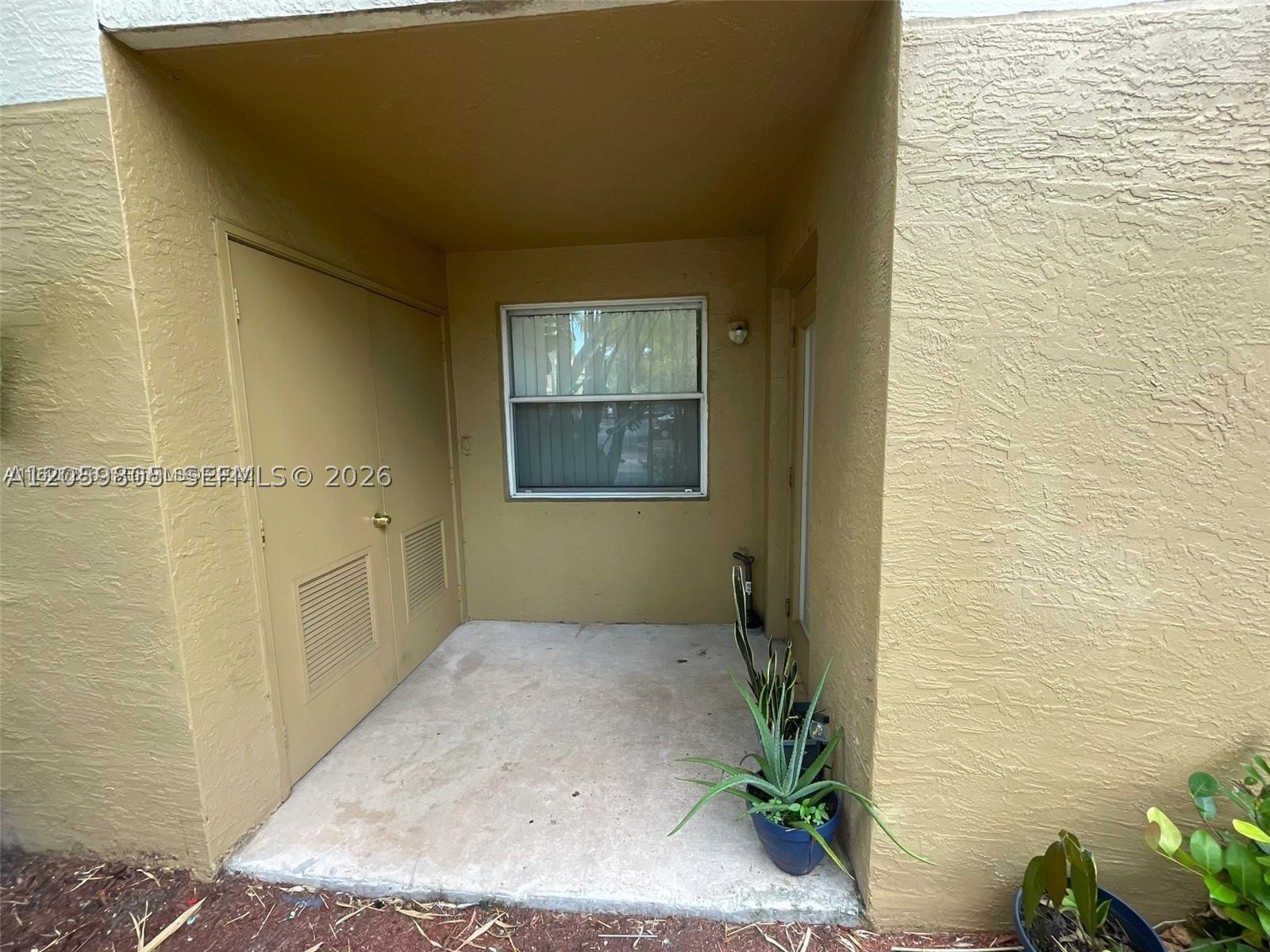 761 N Pine Island Rd 104 Property Photo 10
