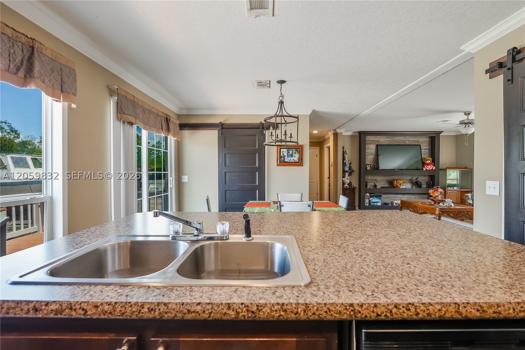 130 S Nogal St Property Photo 10