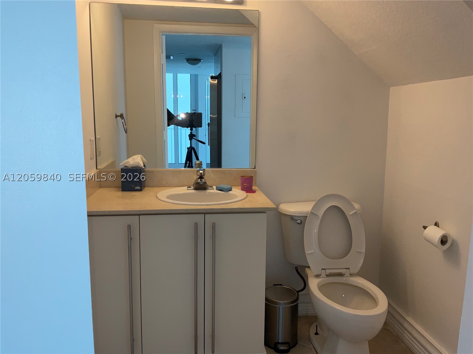 7600 Collins Ave 1008 Property Photo 6