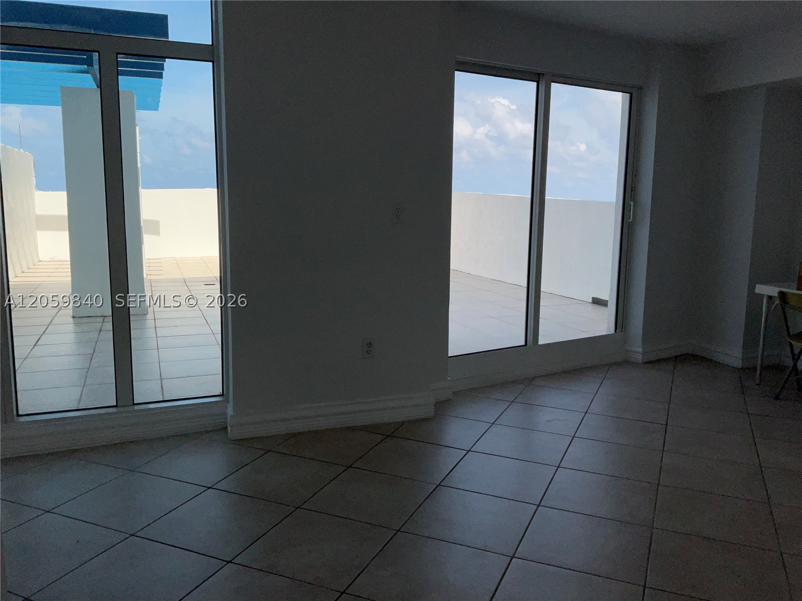 7600 Collins Ave 1008 Property Photo 7
