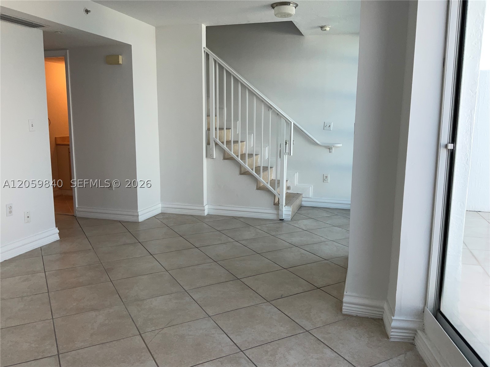 7600 Collins Ave 1008 Property Photo 9