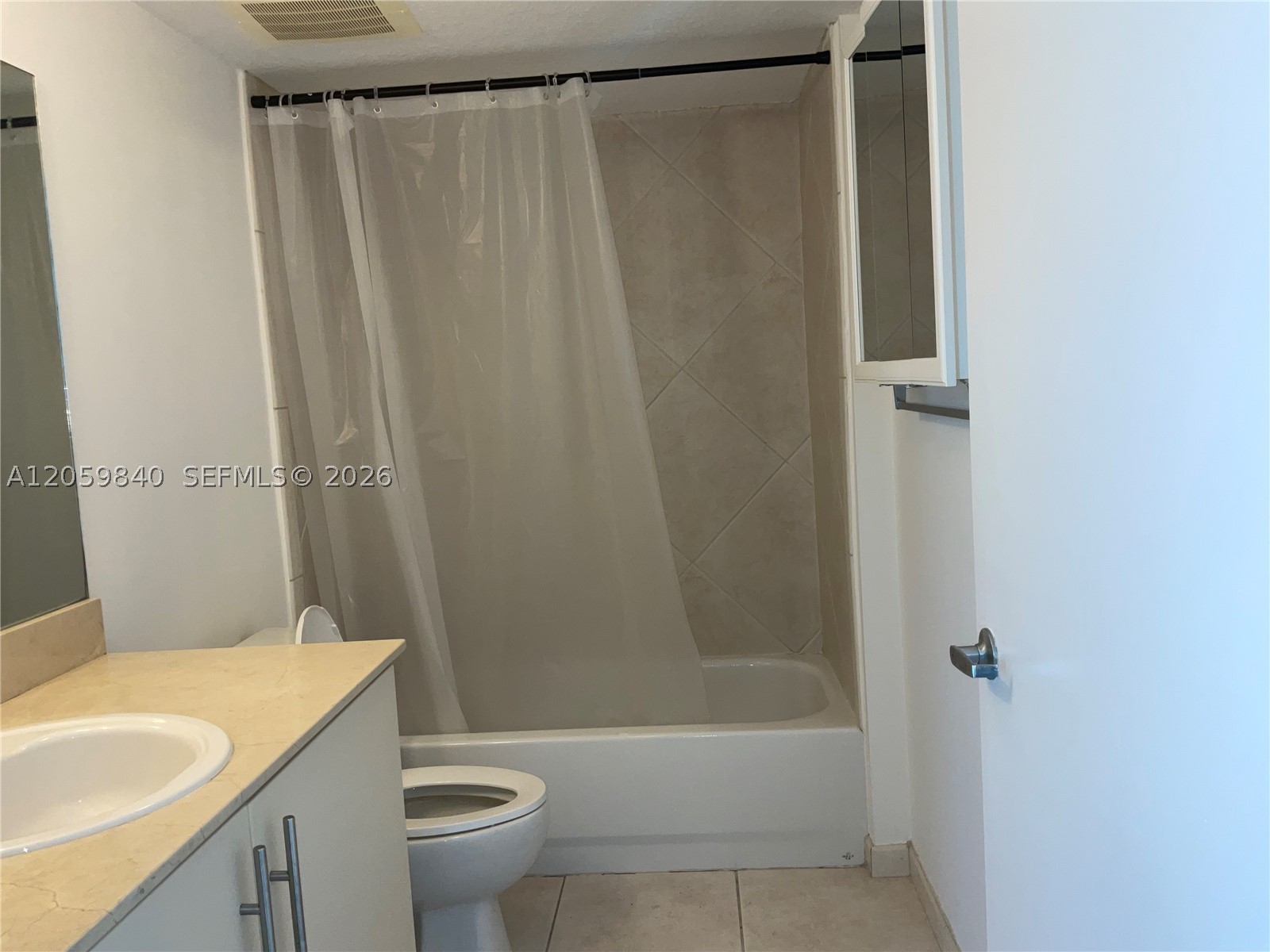 7600 Collins Ave 1008 Property Photo 10