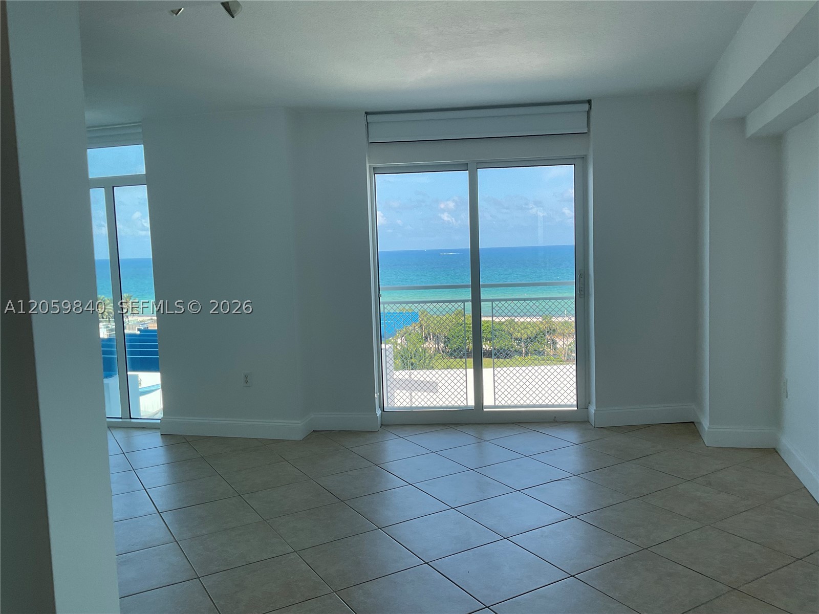 7600 Collins Ave 1008 Property Photo 18