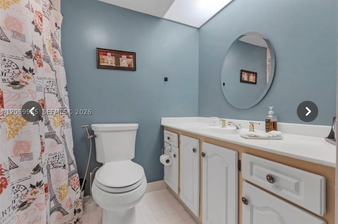 1103 Bahama Bnd H2 Property Photo 8