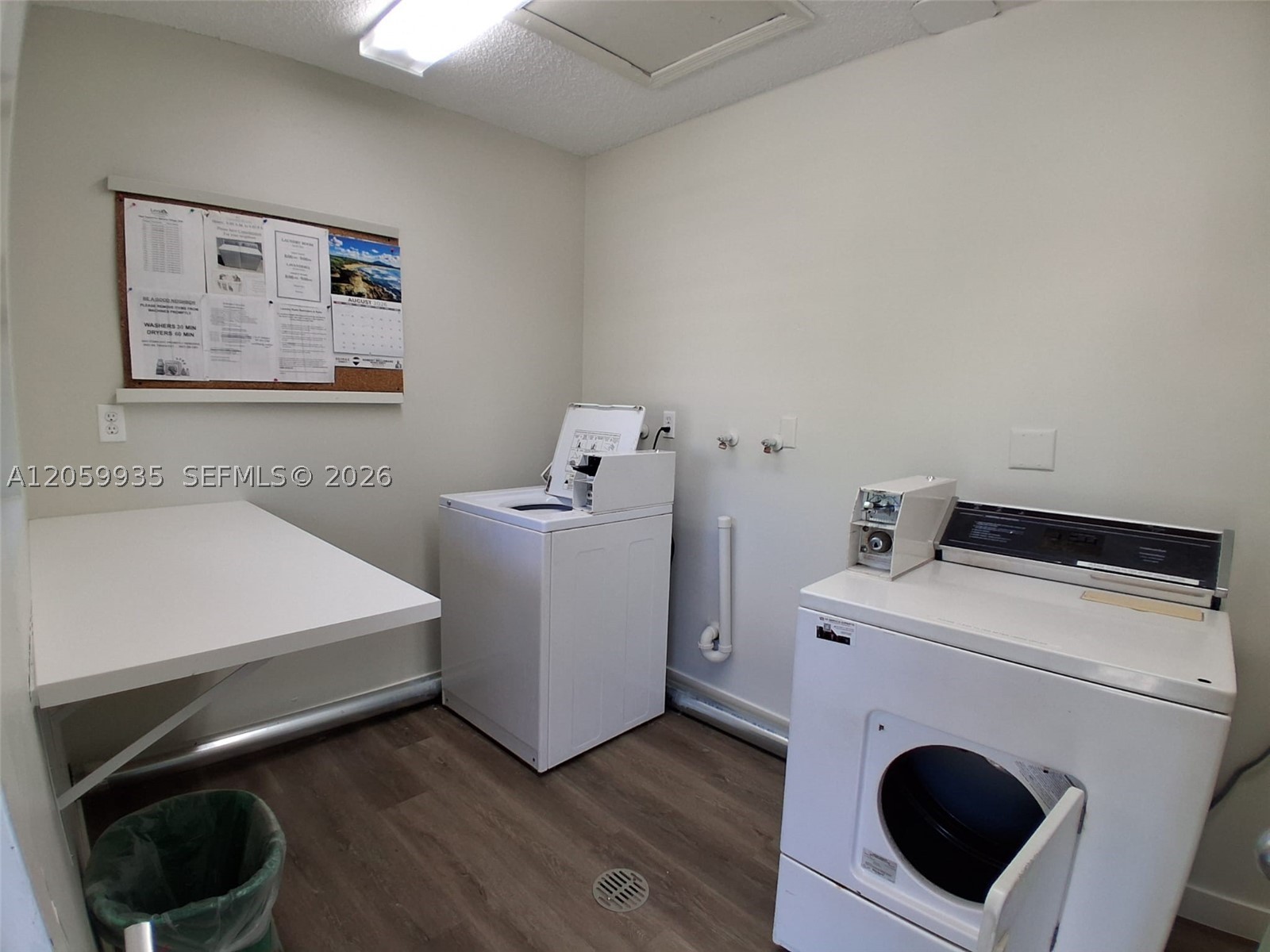 1103 Bahama Bnd H2 Property Photo 13
