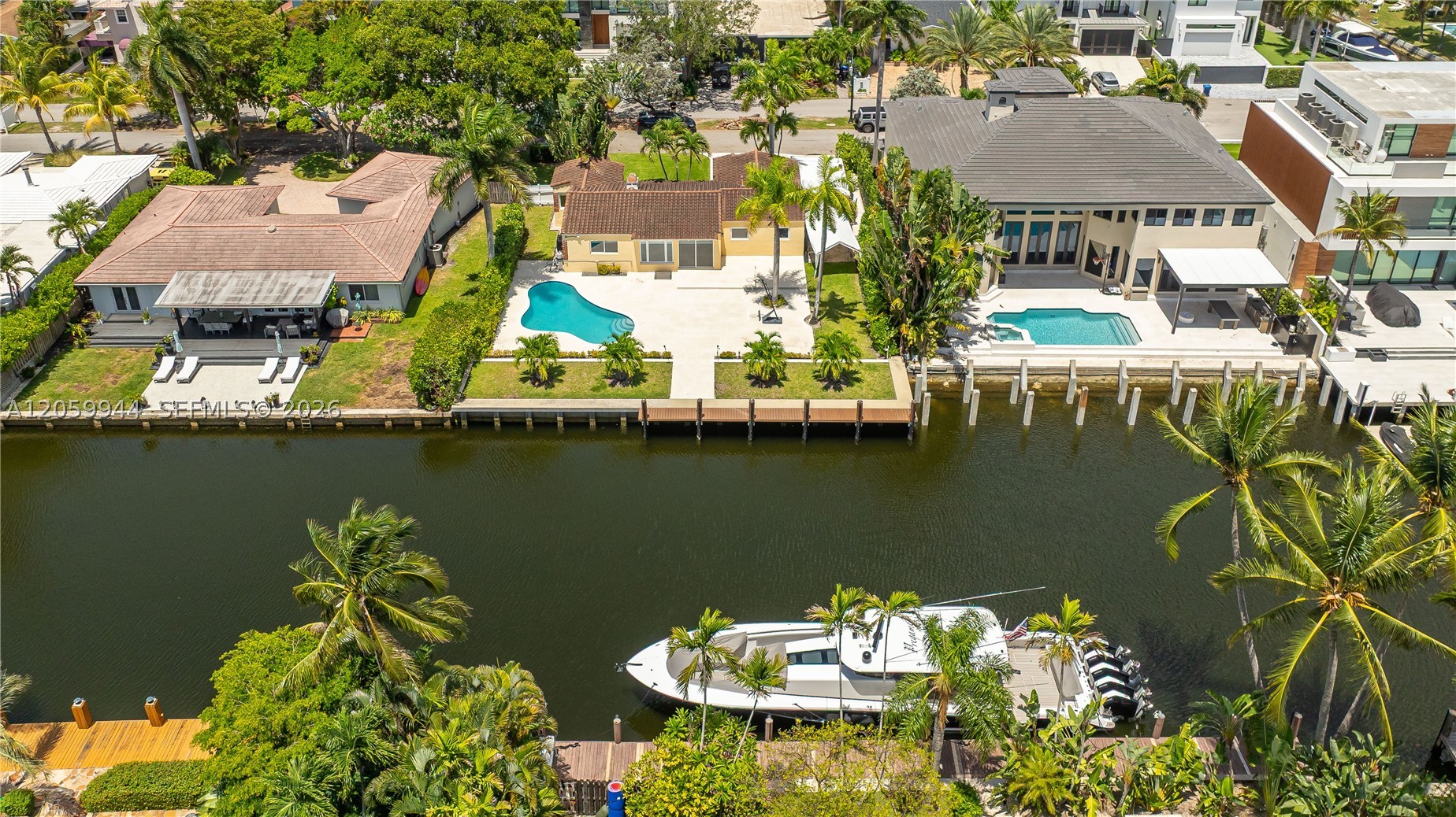 330 Coconut Isle Dr Property Photo 39
