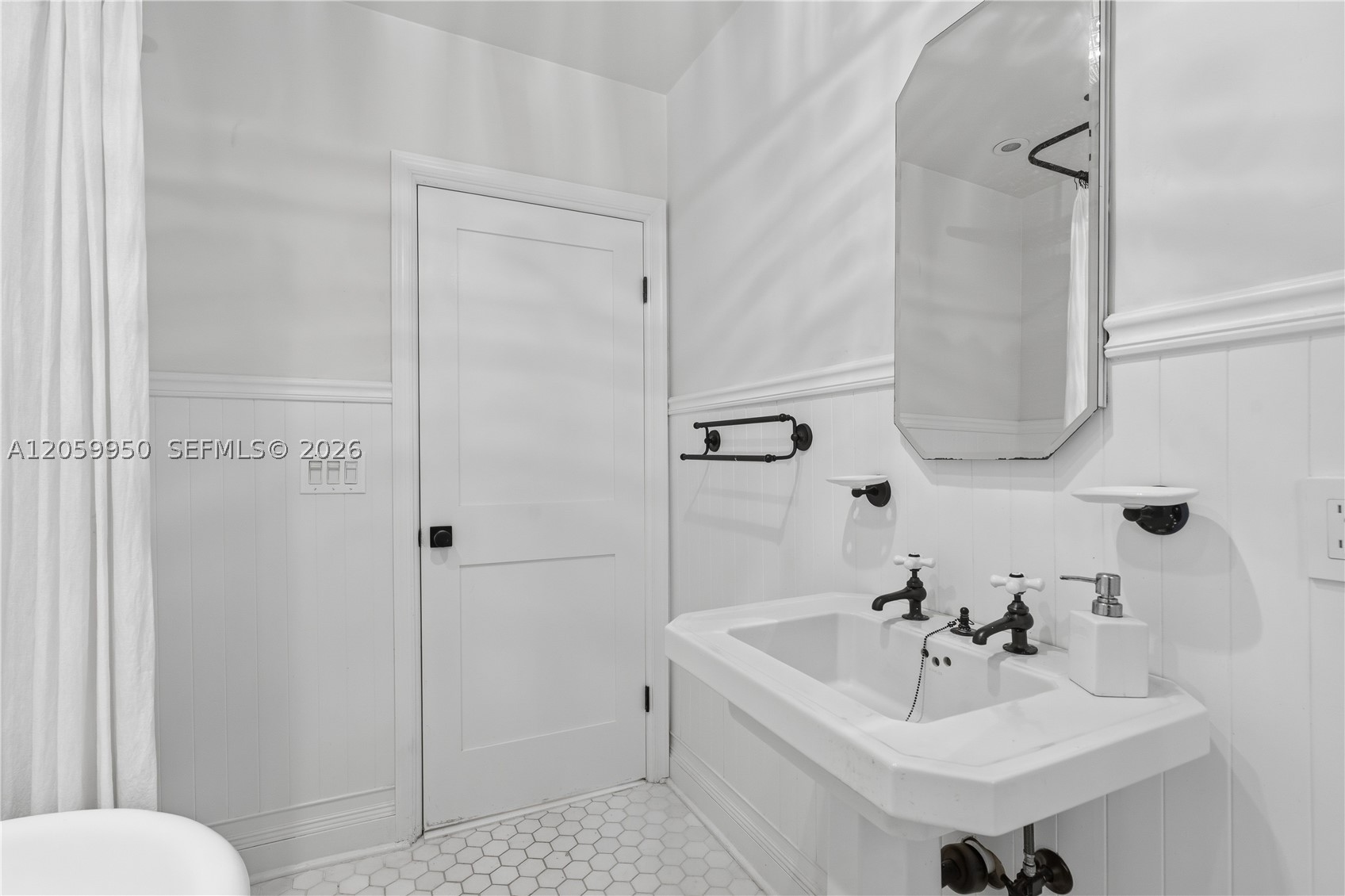 110 N 16th Ave 0 Property Photo 38