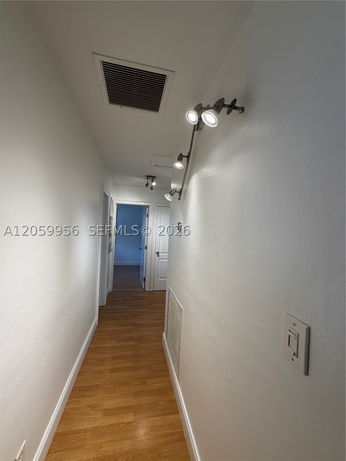 6717 Raleigh St Property Photo 14