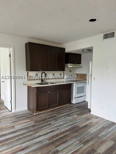 2050 Nw 43rd Ter 5 Property Photo 4