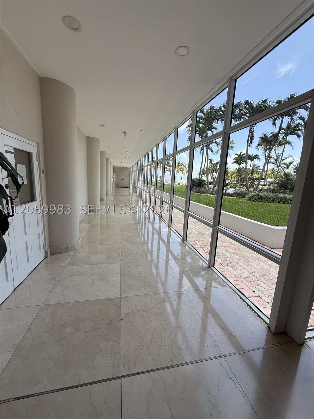 5005 Collins Ave C2 Property Photo 6
