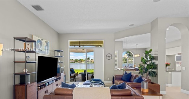 16247 Erie Pl Property Photo 5
