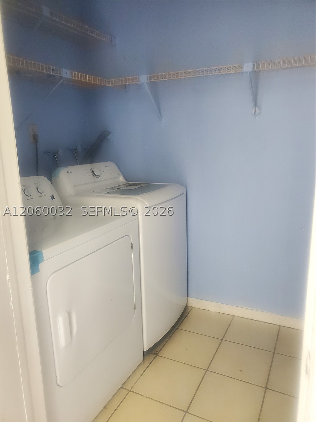 7370 Ashmont Cir 301 Property Photo 4