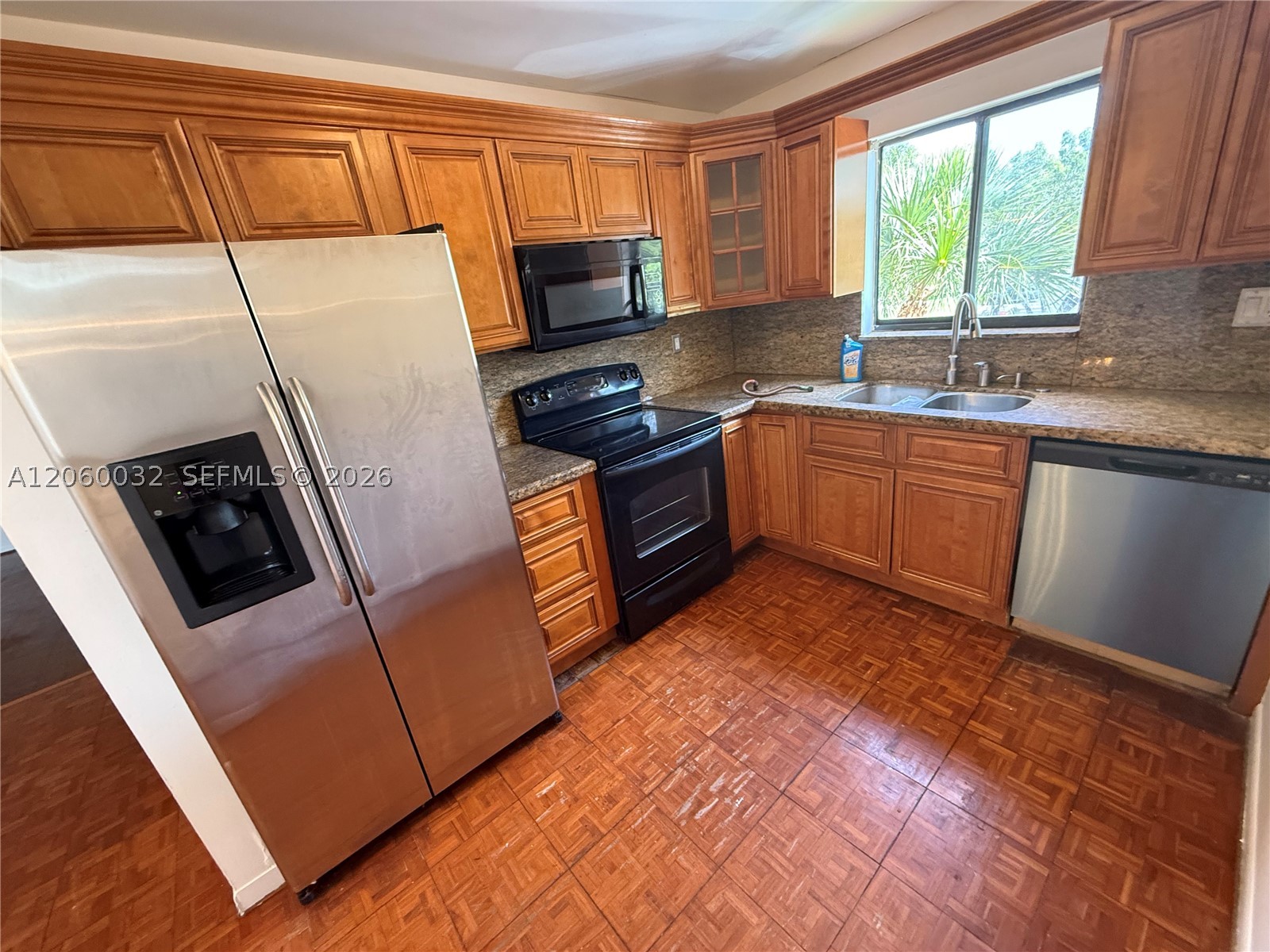 7370 Ashmont Cir 301 Property Photo 8