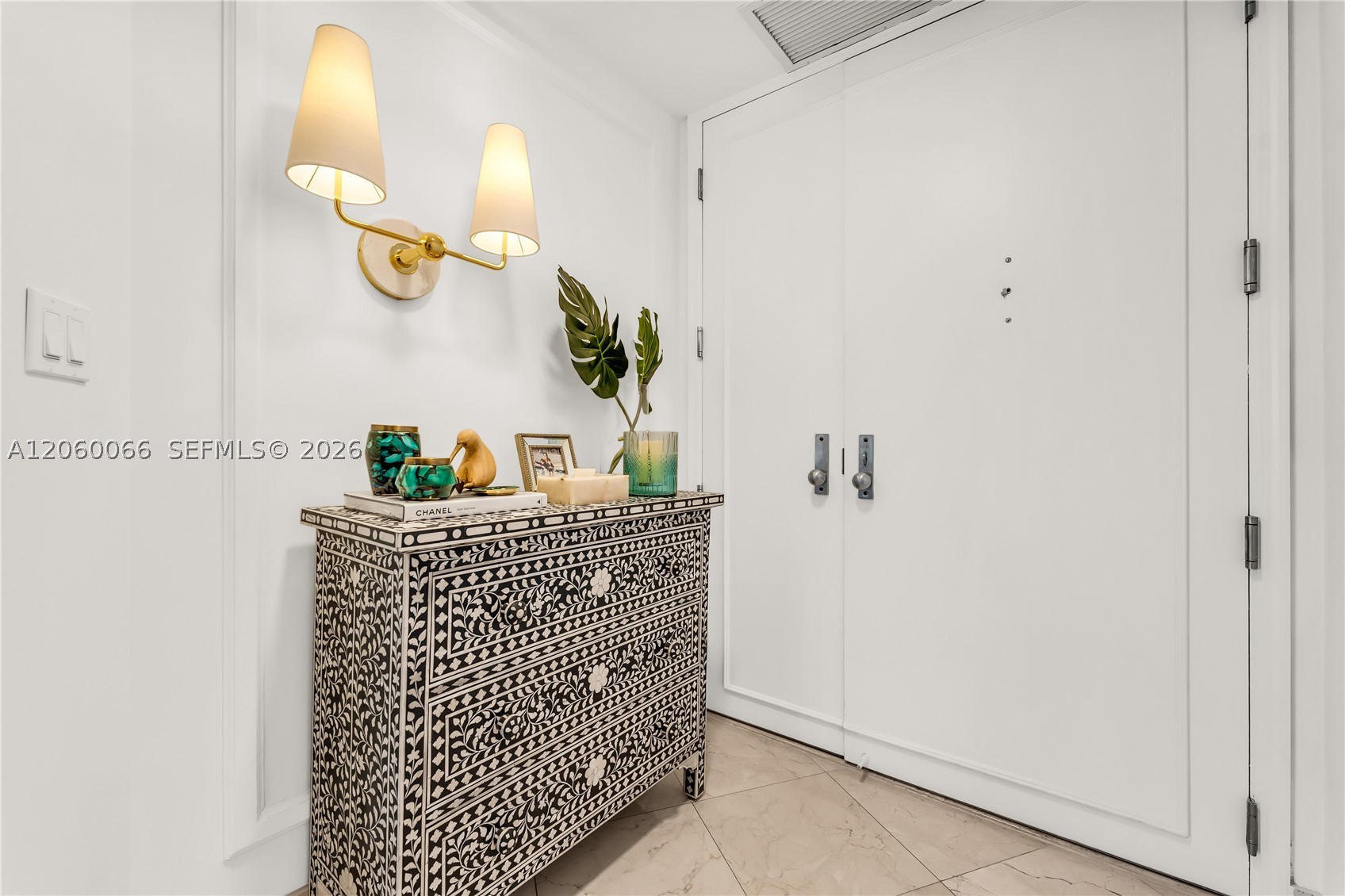 848 Brickell Key Dr 1102 Property Photo 5