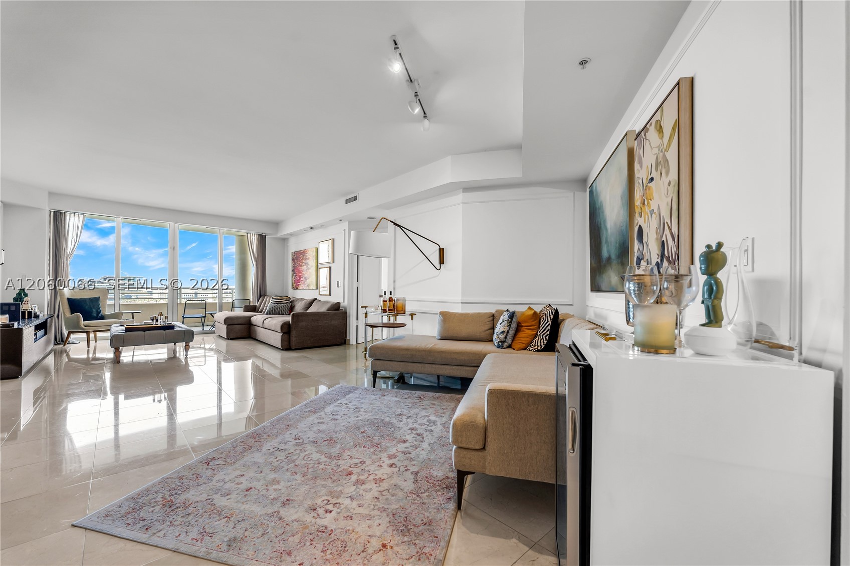 848 Brickell Key Dr 1102 Property Photo 6