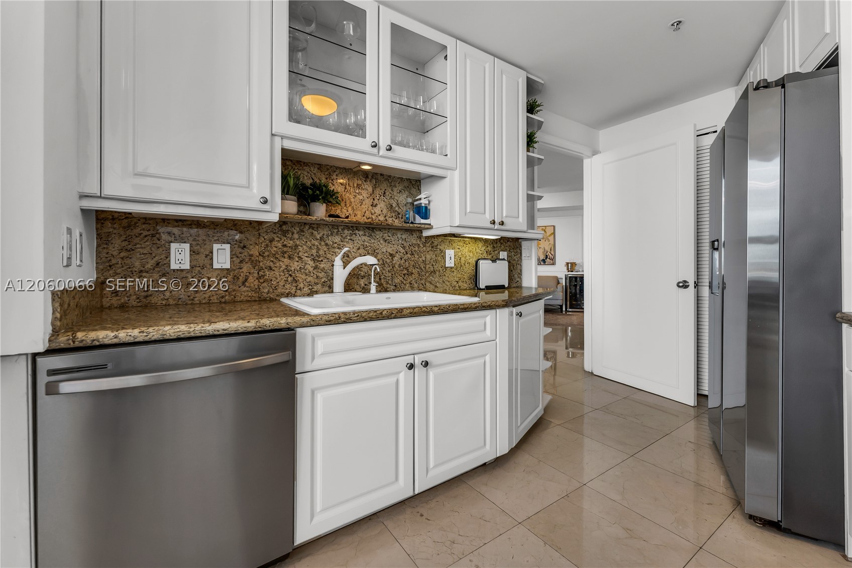 848 Brickell Key Dr 1102 Property Photo 21