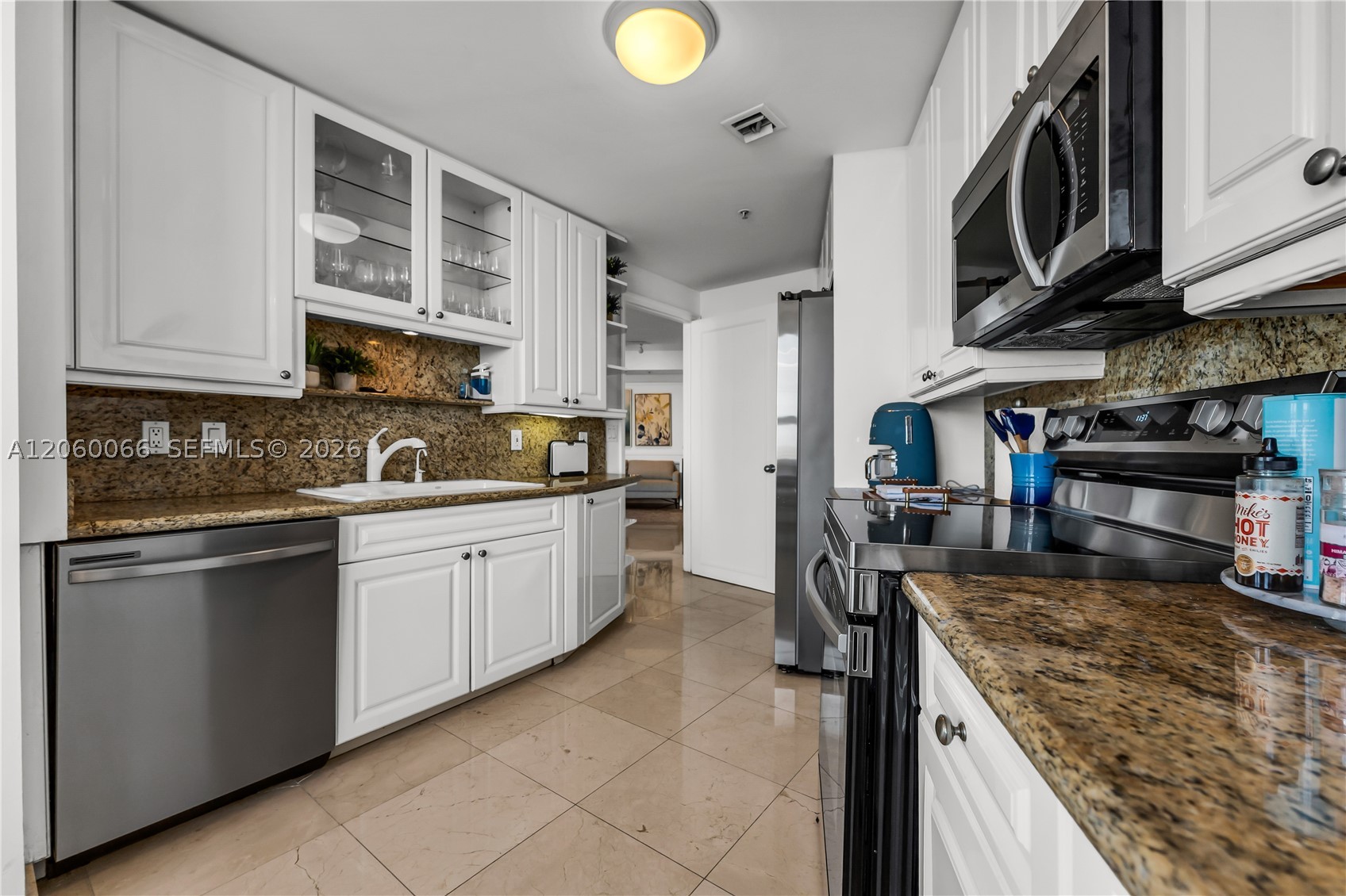 848 Brickell Key Dr 1102 Property Photo 22