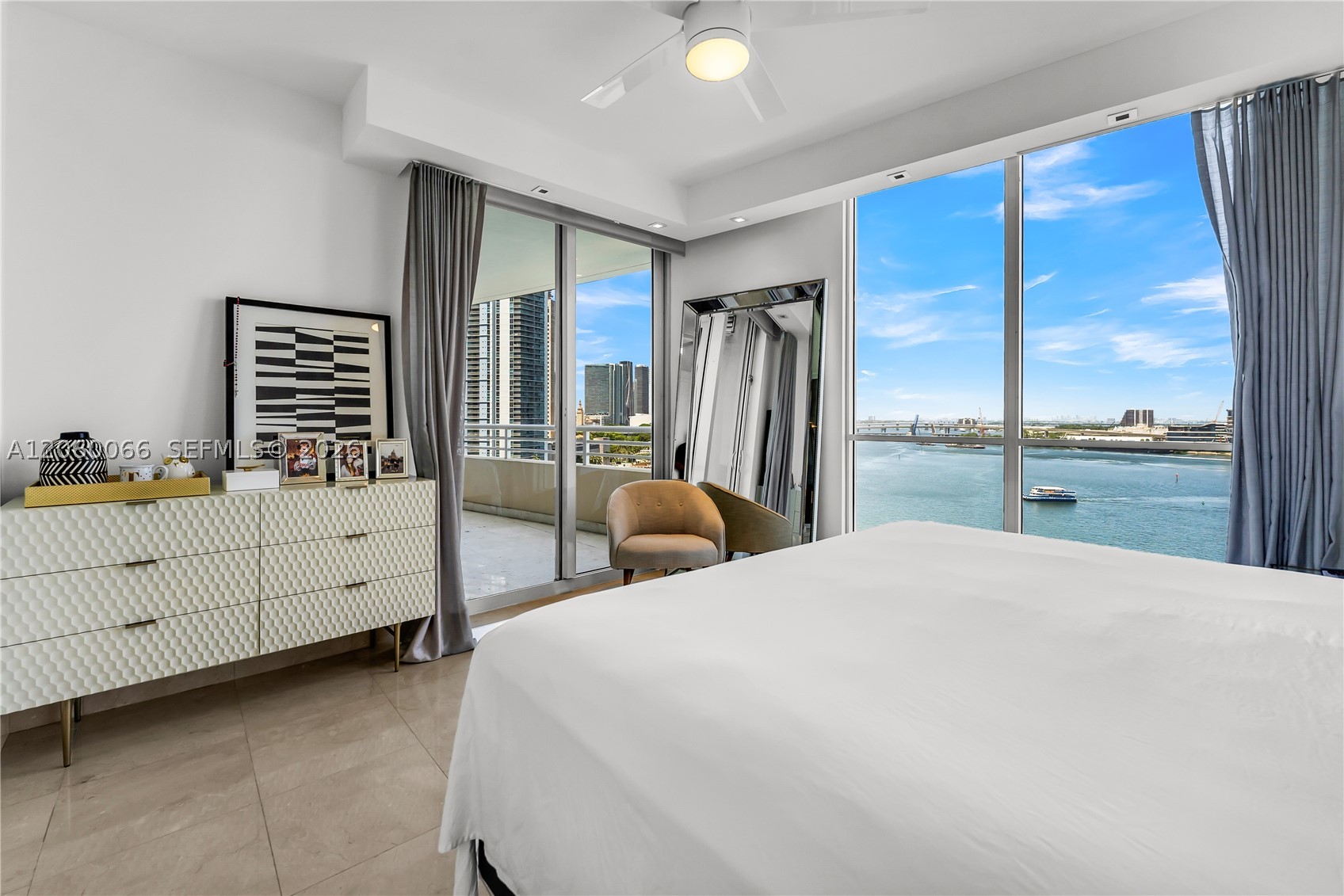848 Brickell Key Dr 1102 Property Photo 28