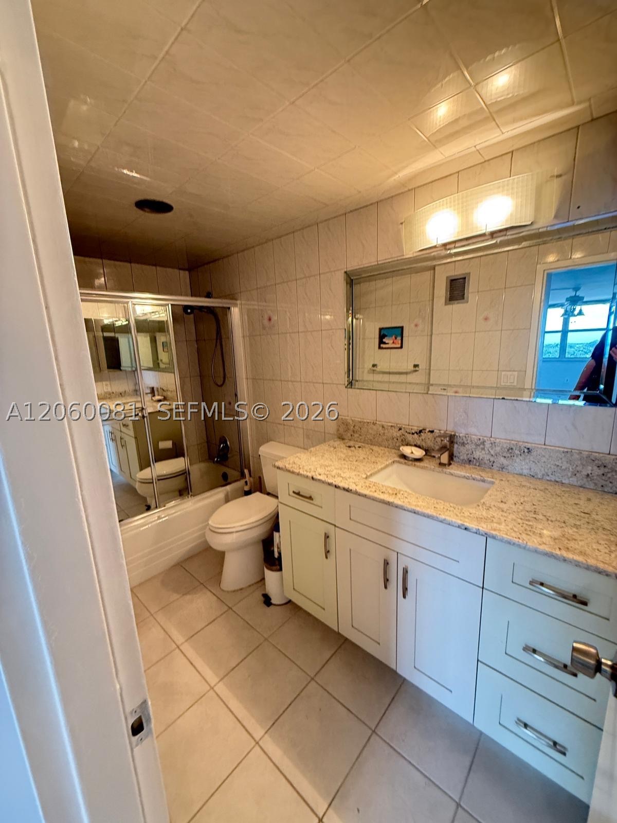5825 Collins Ave 7b Property Photo 9