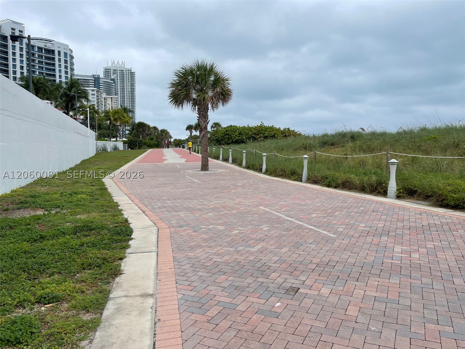 5825 Collins Ave 7b Property Photo 17