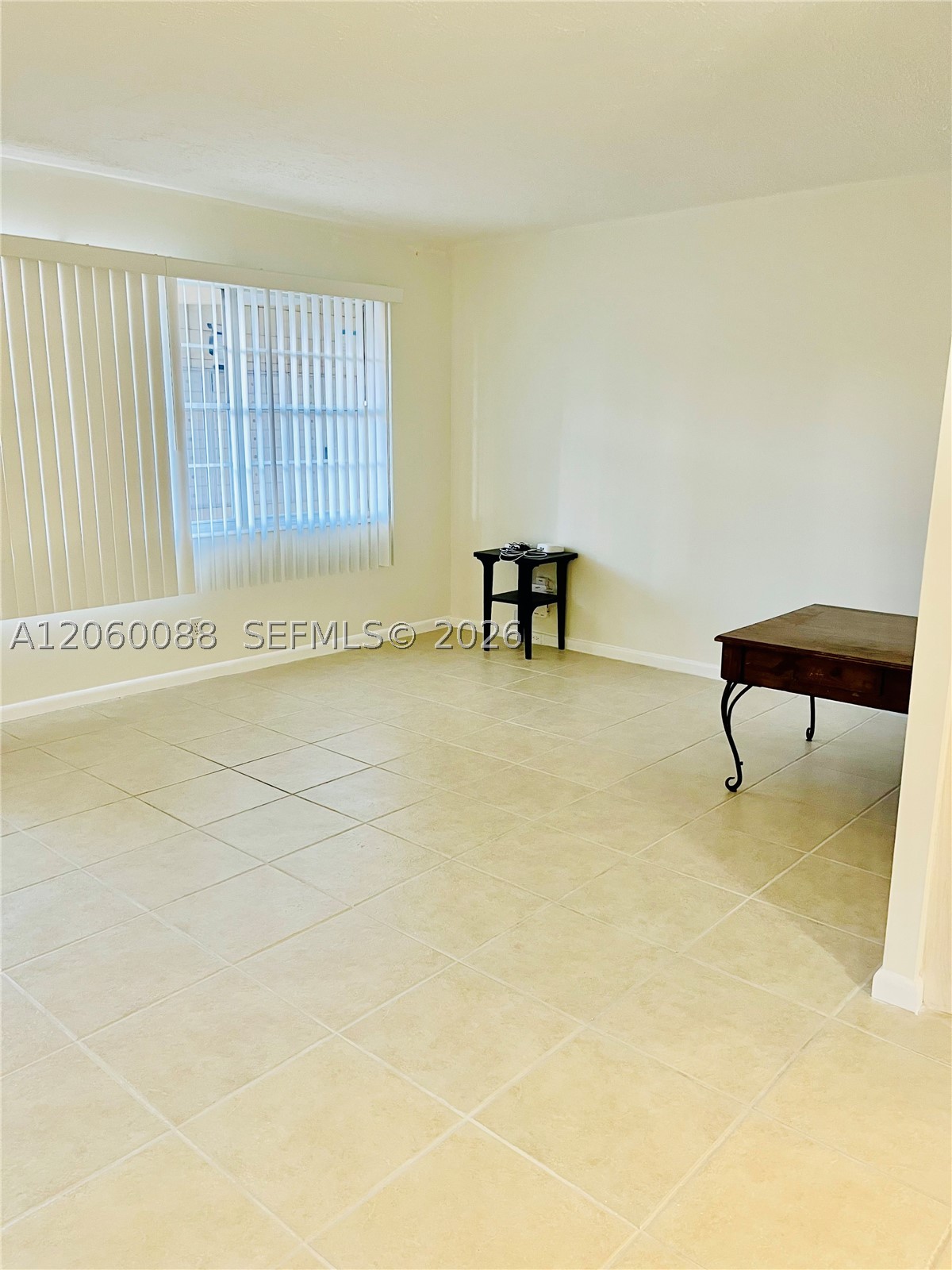 1010 Newcastle A 1010 Property Photo 8