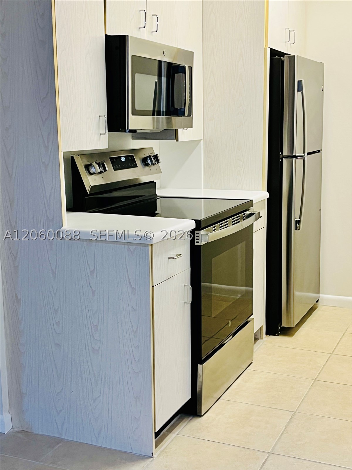 1010 Newcastle A 1010 Property Photo 10