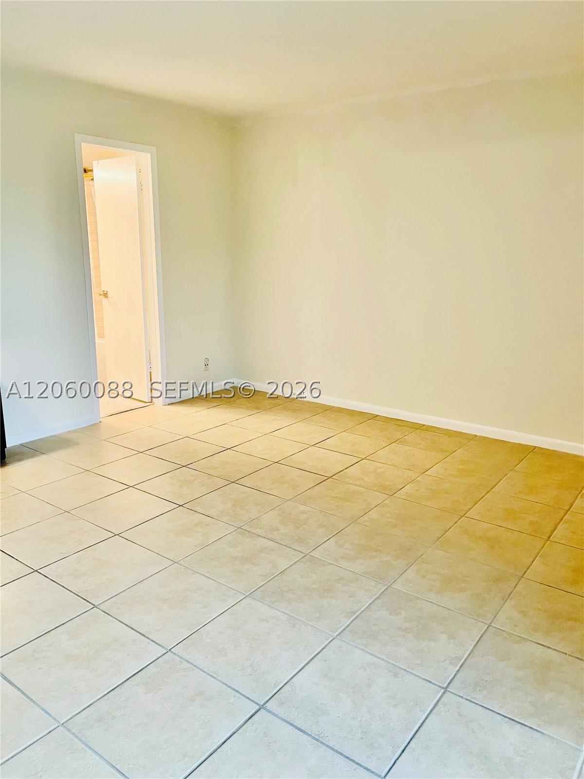 1010 Newcastle A 1010 Property Photo 11