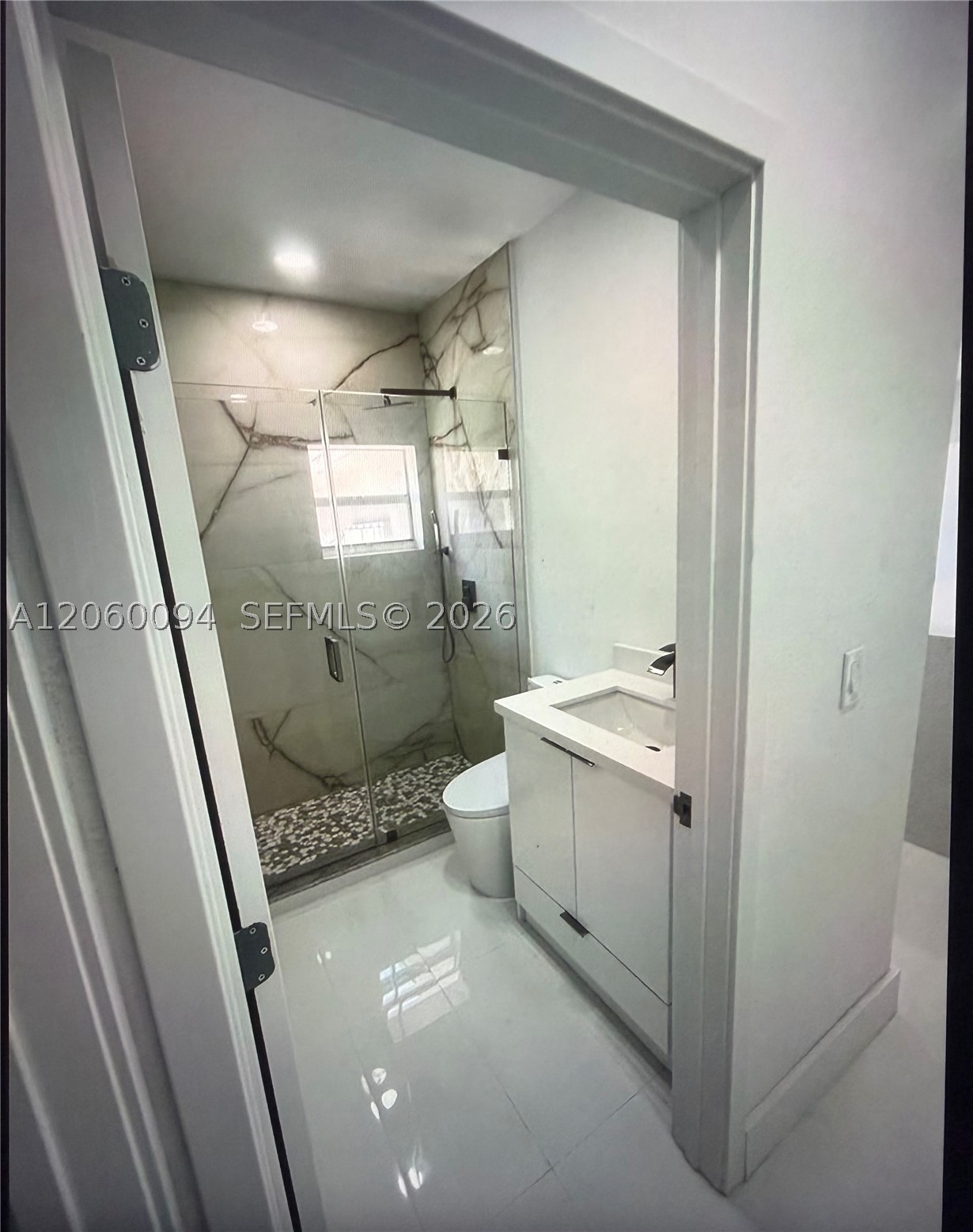 1870 Nw 5th St 1 Property Photo 6
