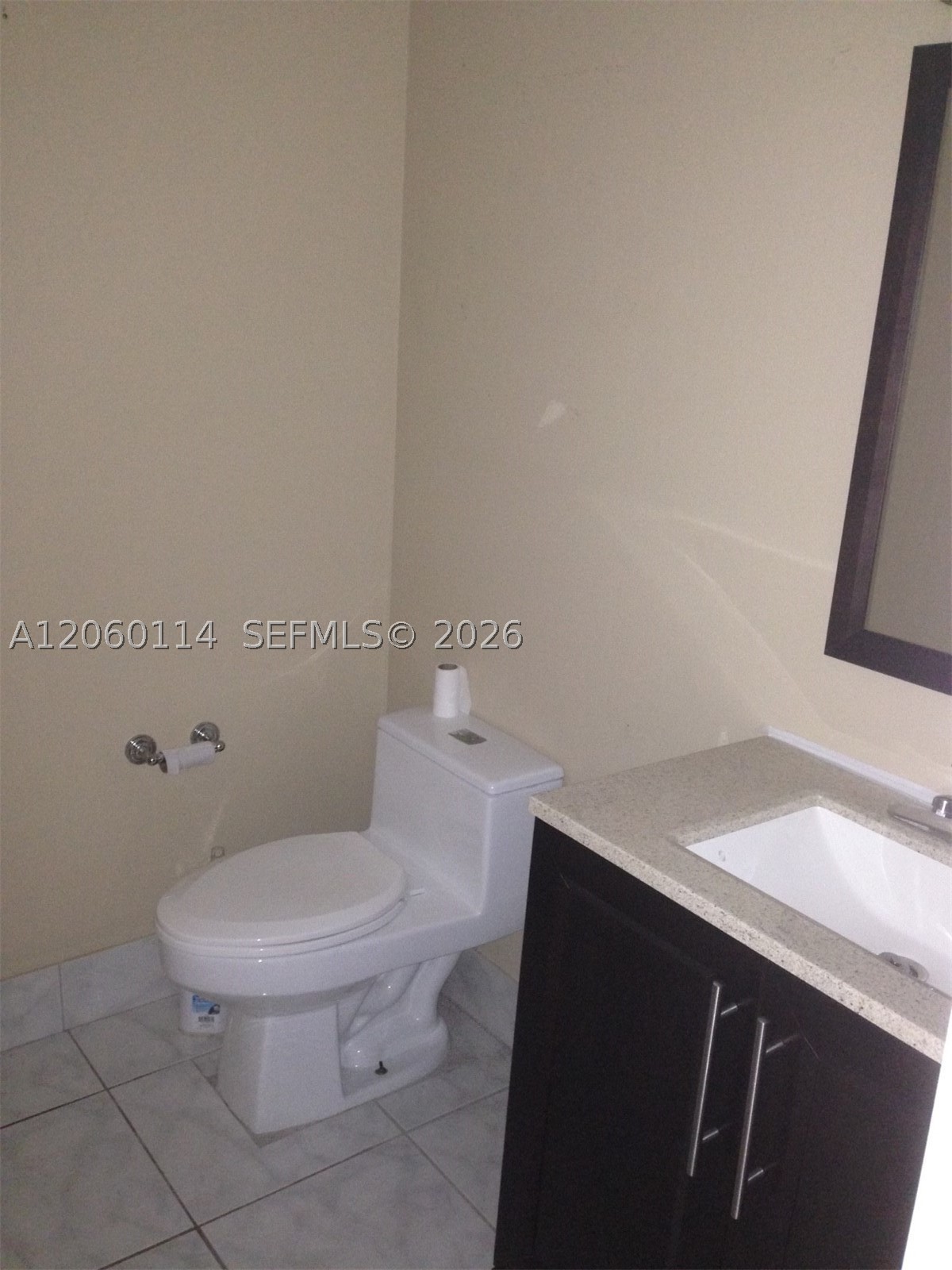 6101 N Falls Cir Dr 409 Property Photo 4