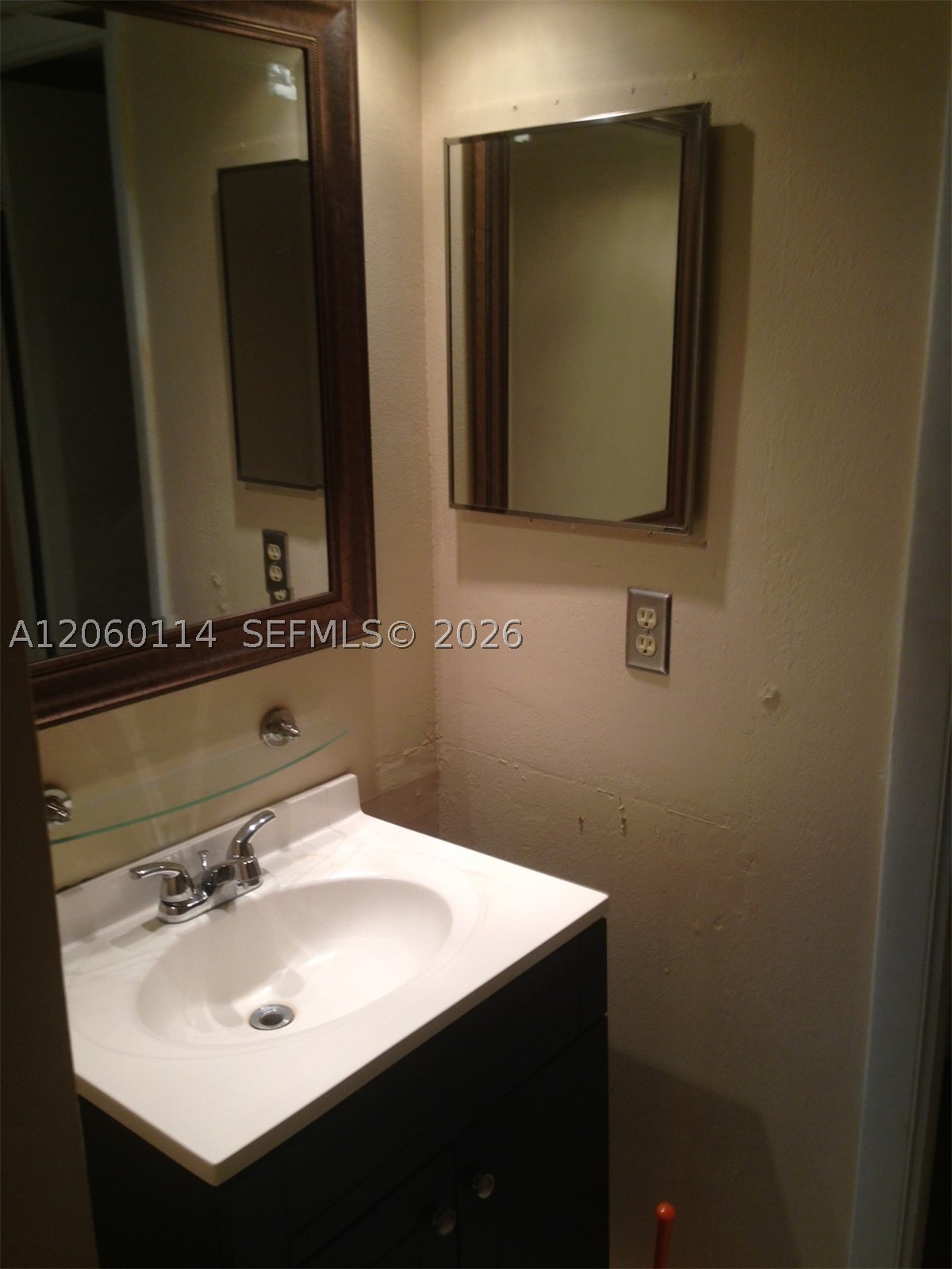 6101 N Falls Cir Dr 409 Property Photo 5