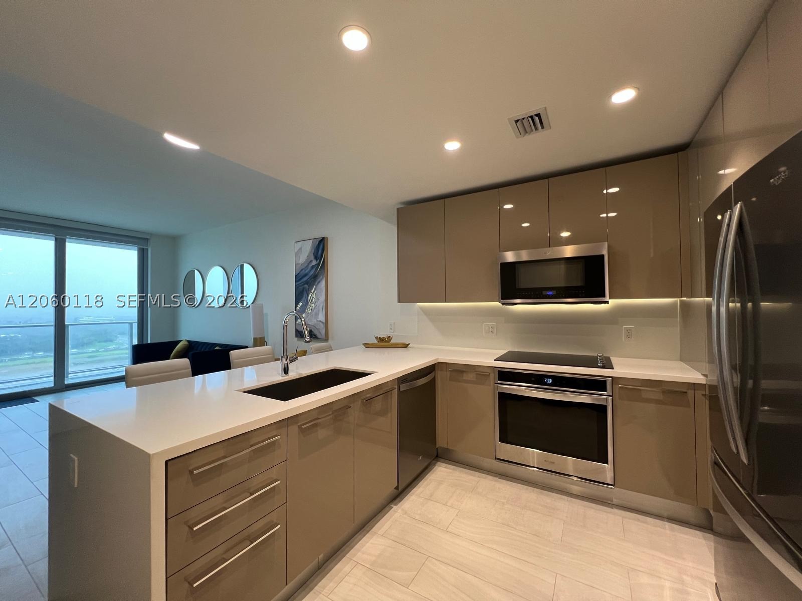 2000 Metropica Way 1105 Property Photo 10