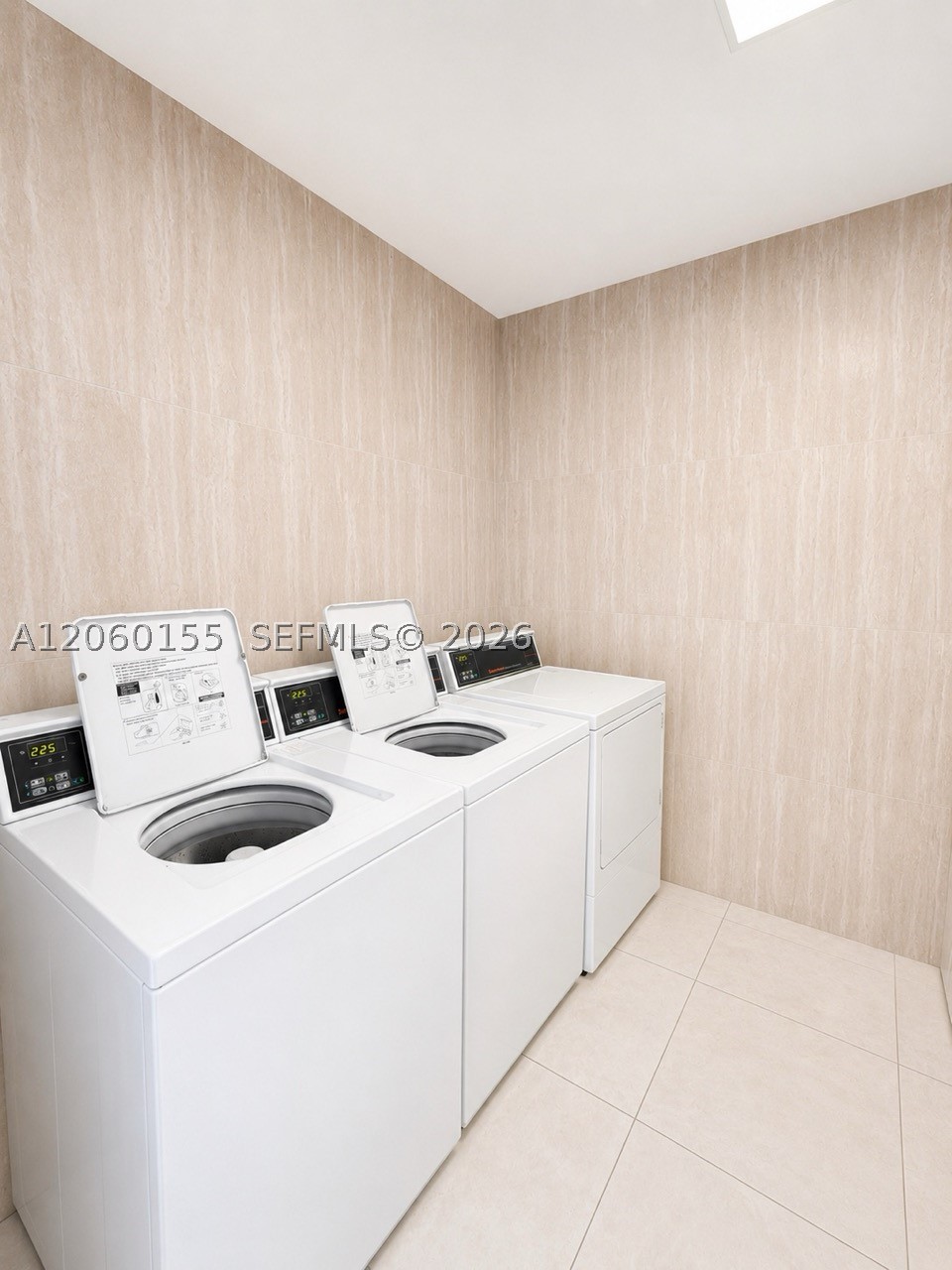 1027 94th St 4 Property Photo 17