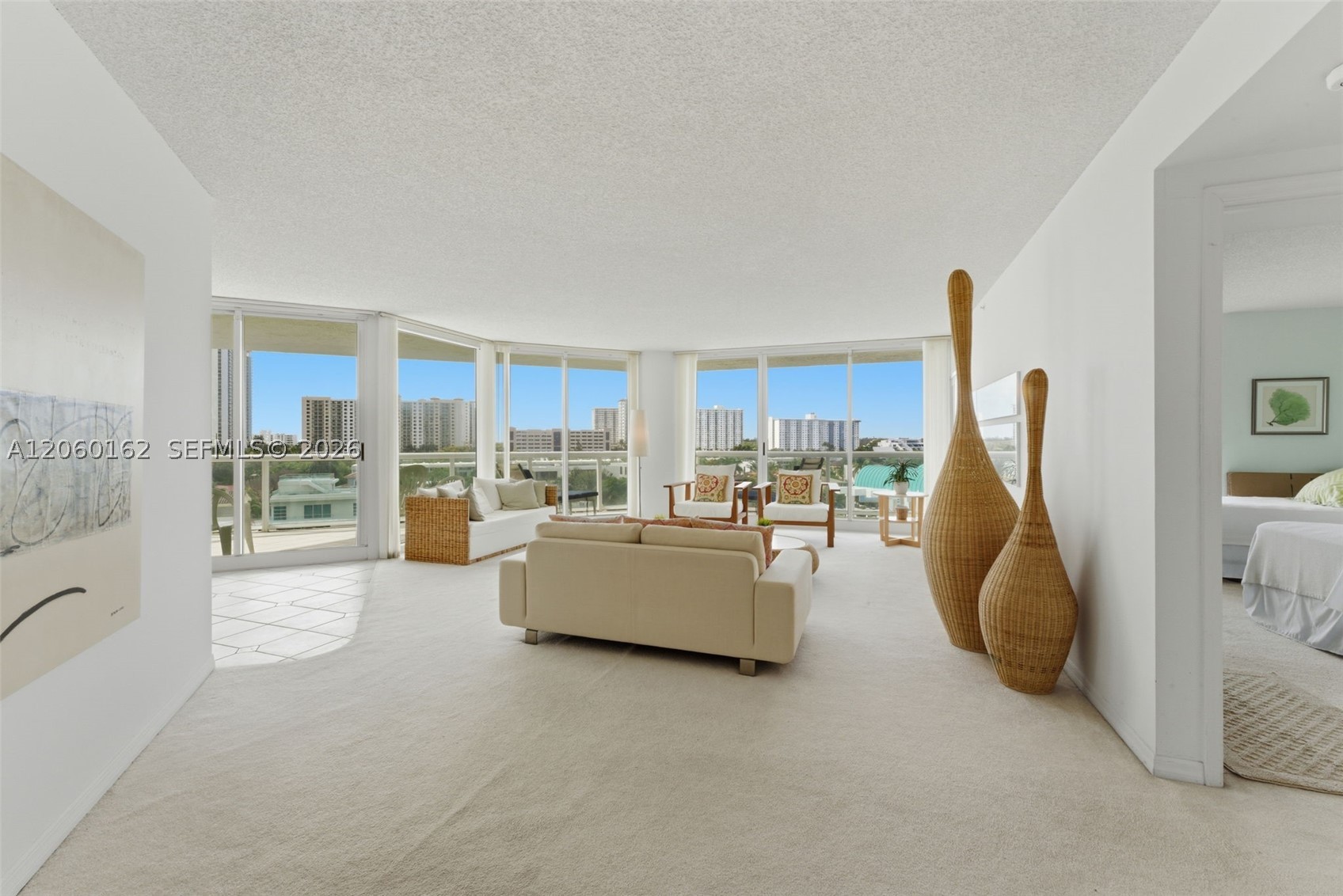 16400 Collins Ave 544 Property Photo 4