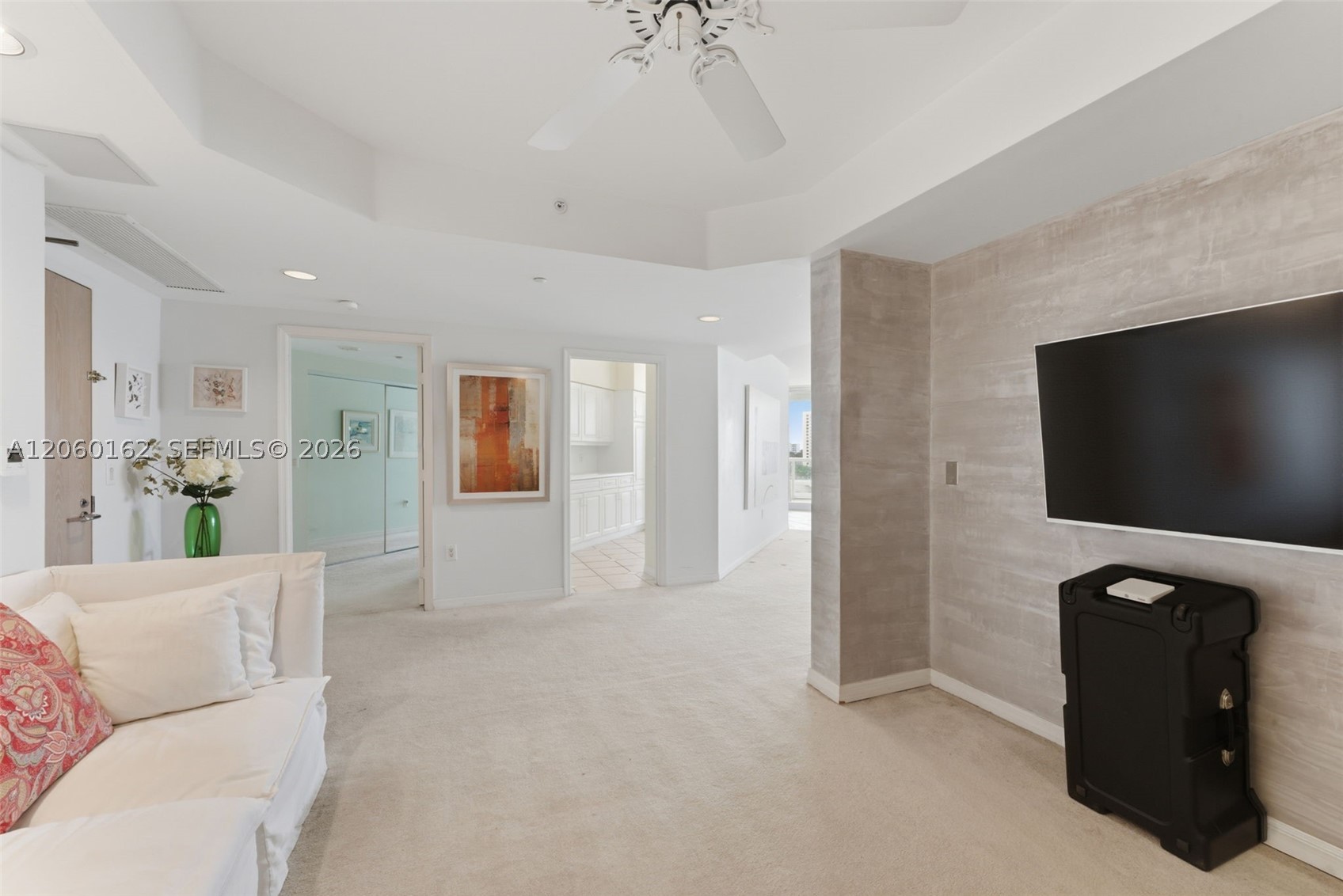 16400 Collins Ave 544 Property Photo 5