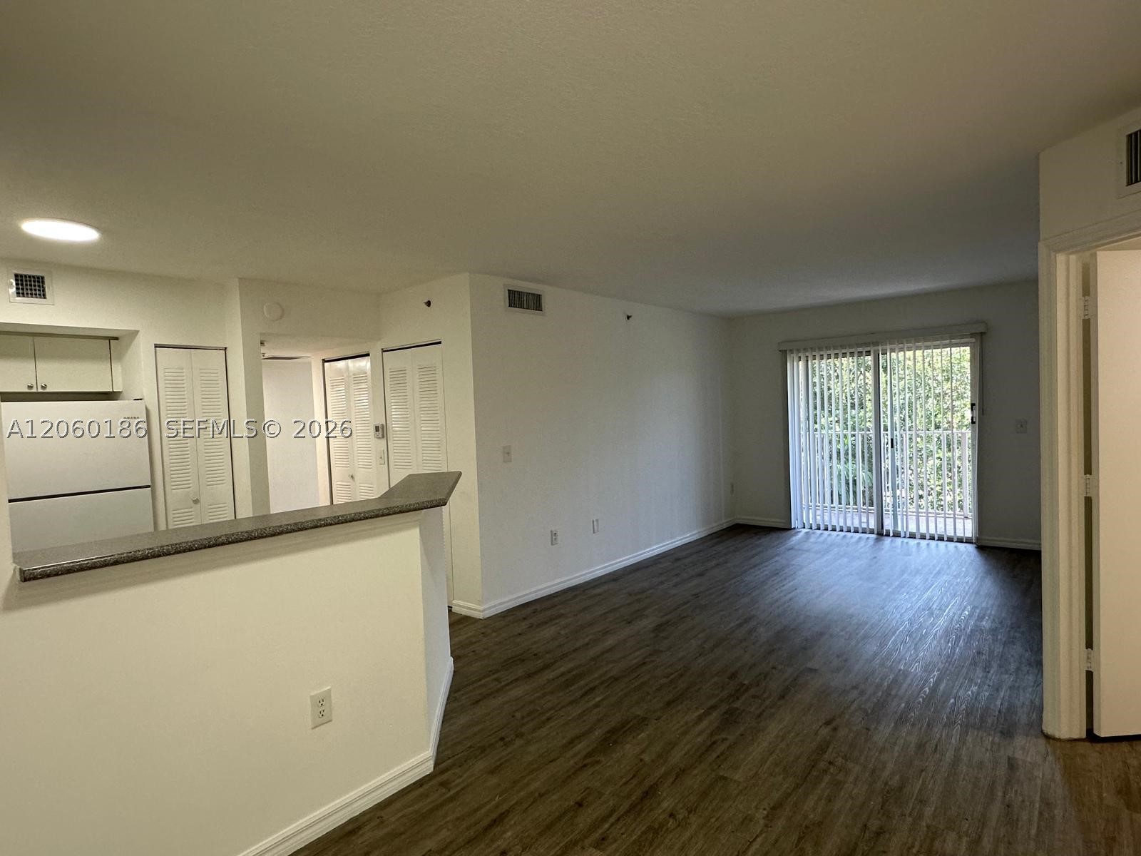 17602 Nw 25th Ave 304 Property Photo 4
