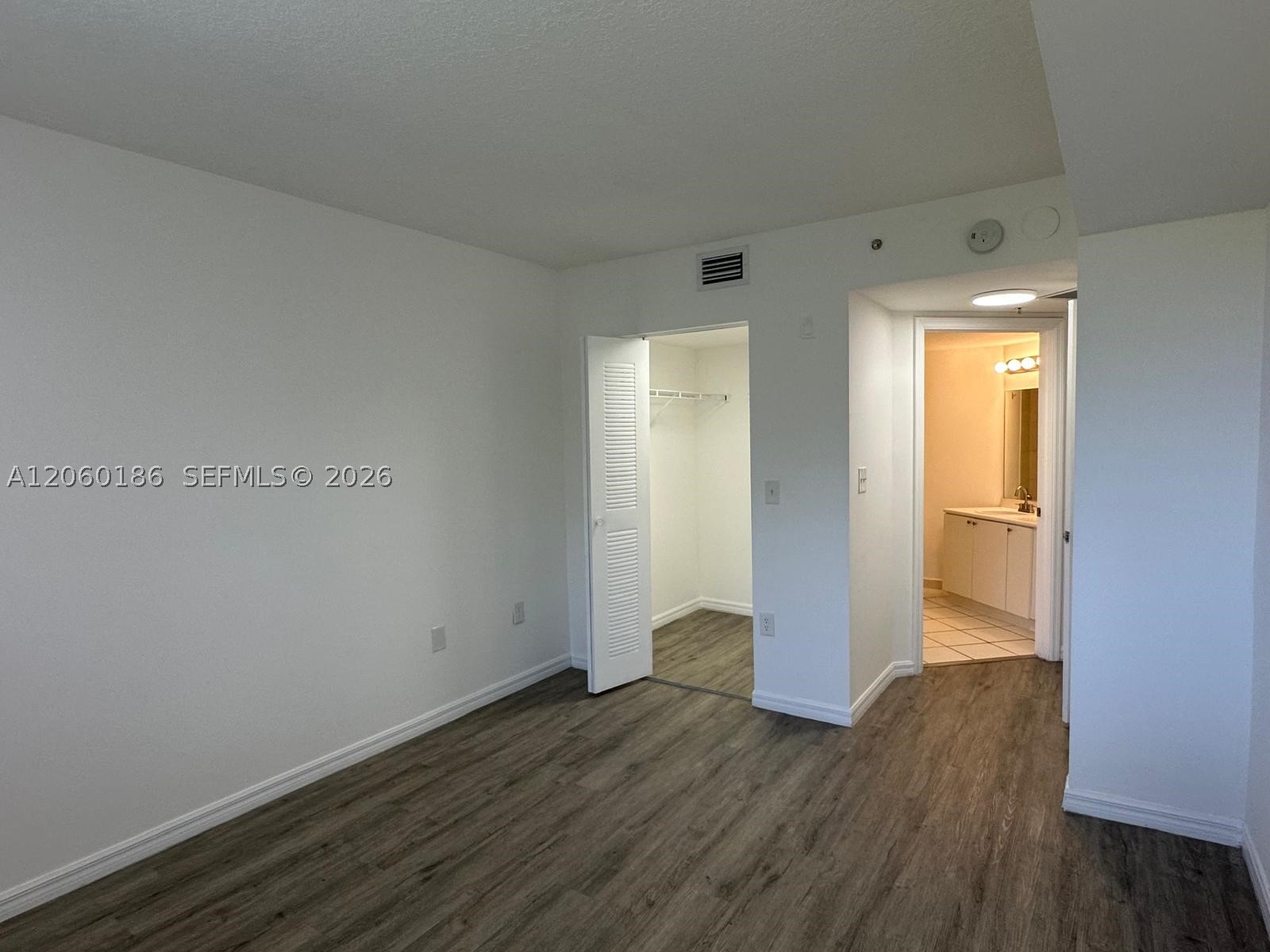 17602 Nw 25th Ave 304 Property Photo 6