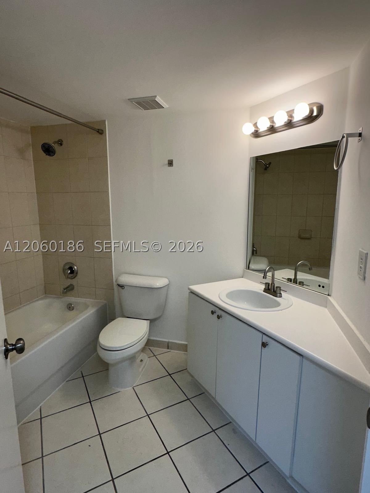 17602 Nw 25th Ave 304 Property Photo 7