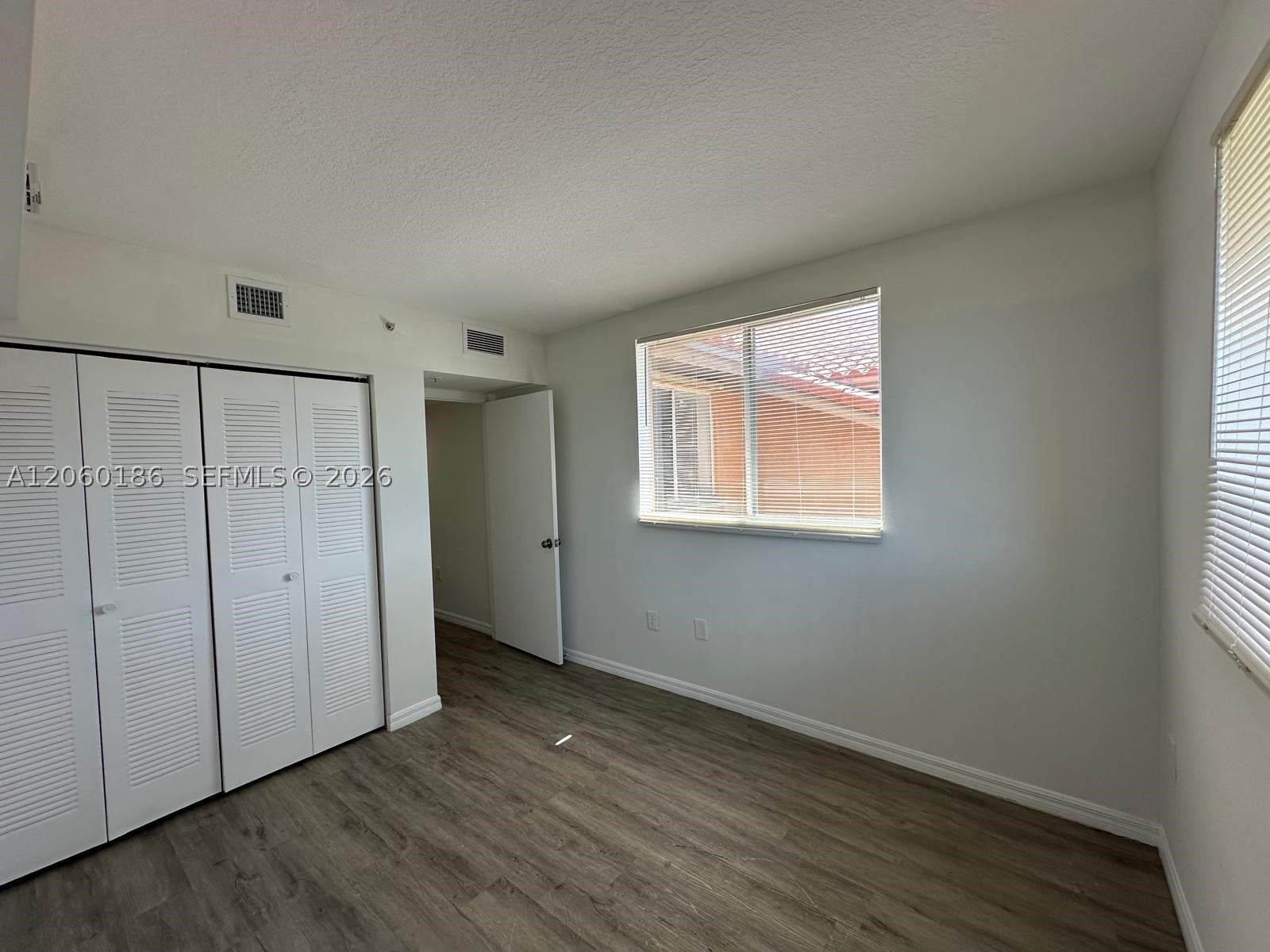 17602 Nw 25th Ave 304 Property Photo 9
