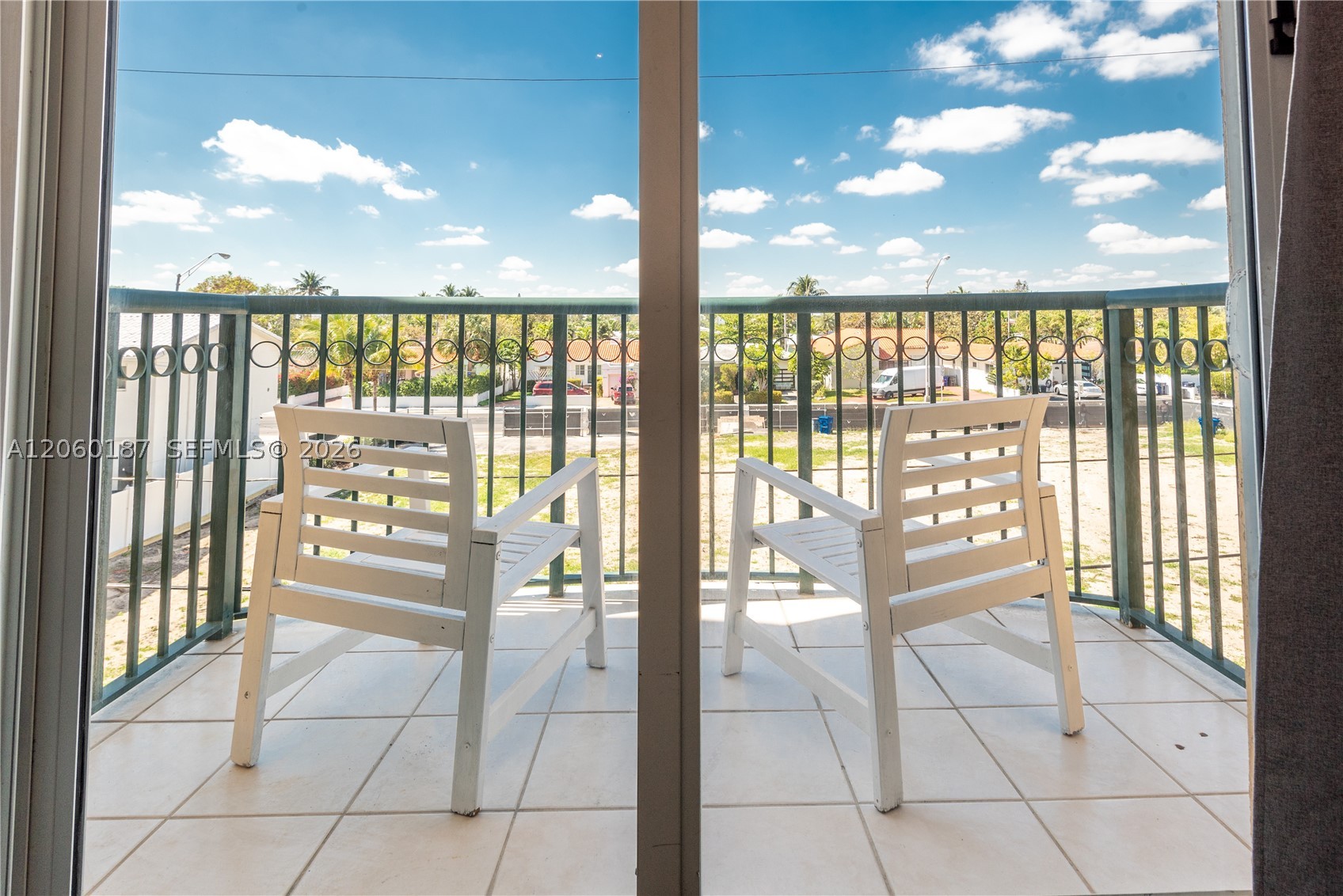 8888 Collins Ave 212 Property Photo 11