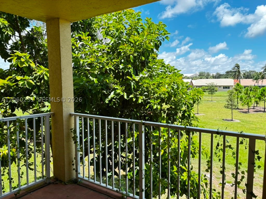 6292 La Costa Dr H Property Photo 3