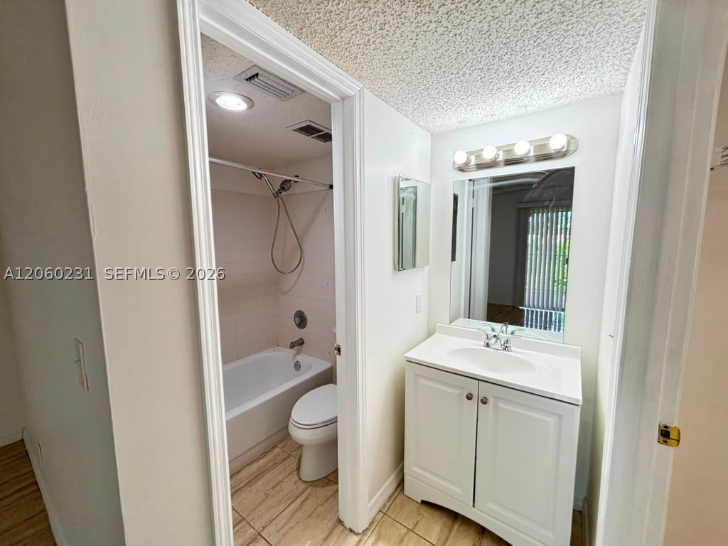6292 La Costa Dr H Property Photo 6