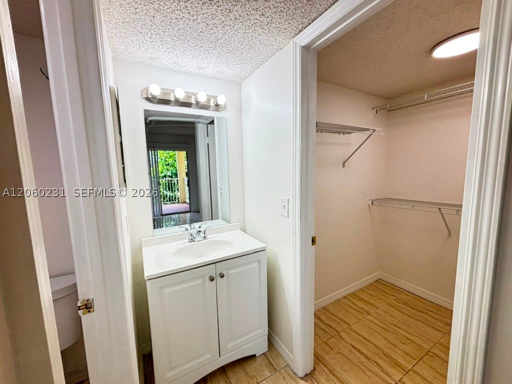 6292 La Costa Dr H Property Photo 7