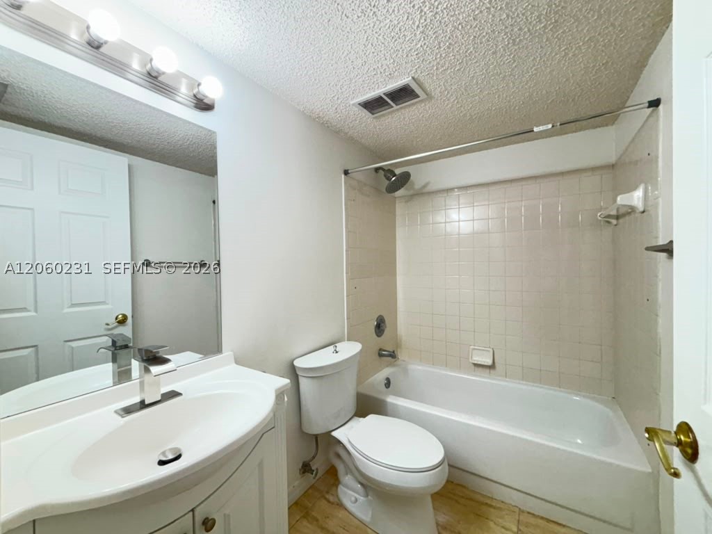 6292 La Costa Dr H Property Photo 10