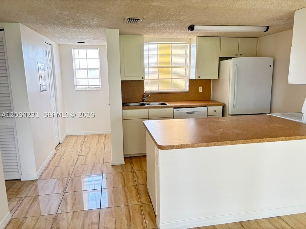 6292 La Costa Dr H Property Photo 14