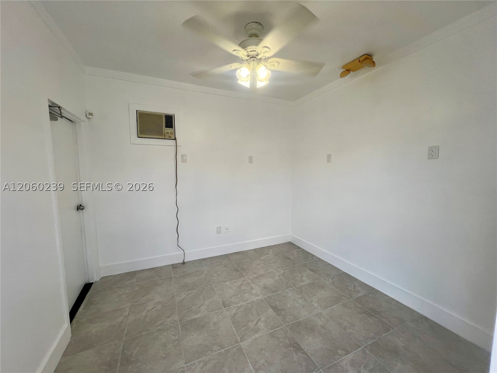 16215 Sw 117th Ave 4 Property Photo 5