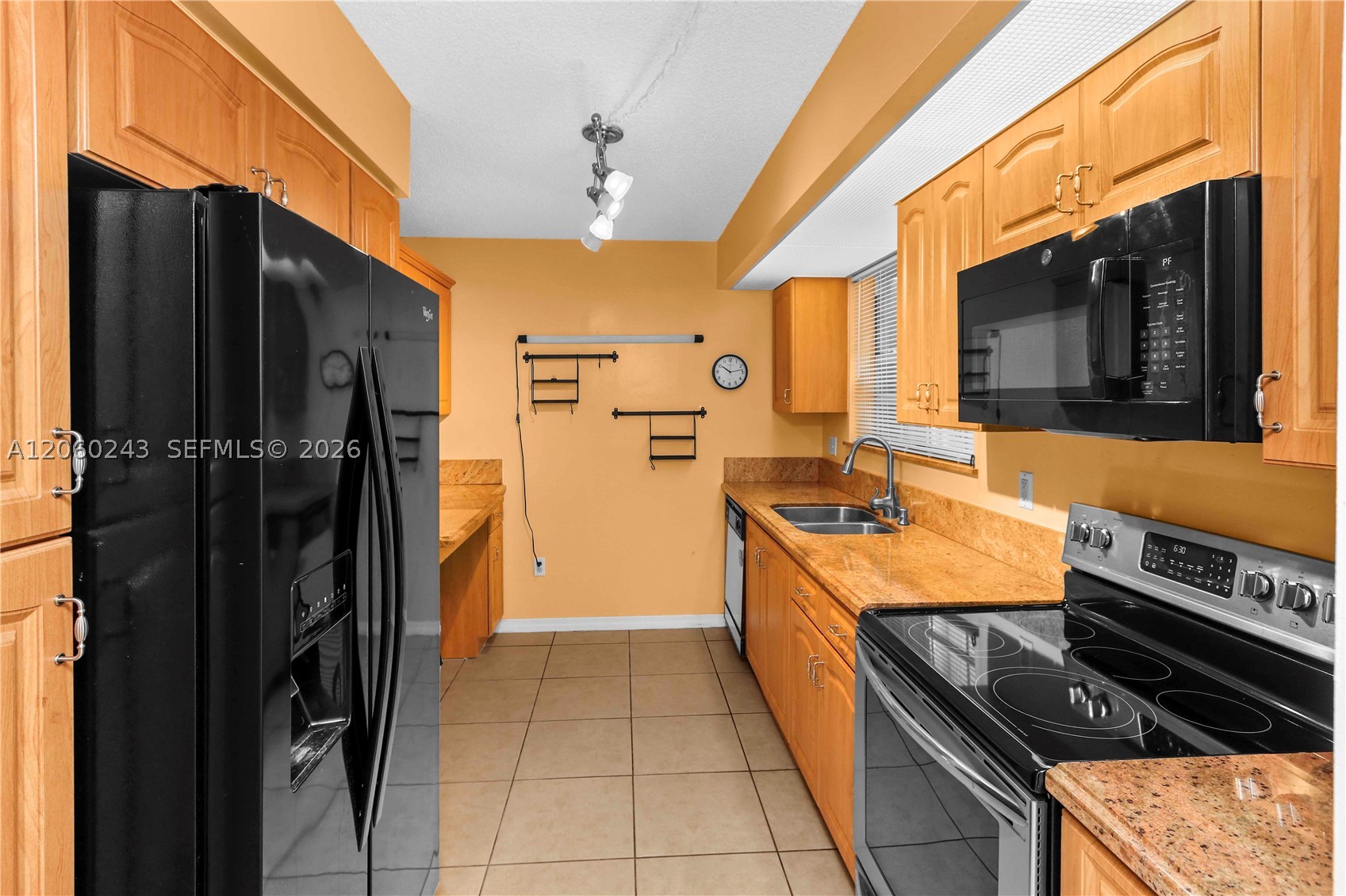 2619 Se 21st Ct 104-b Property Photo 5