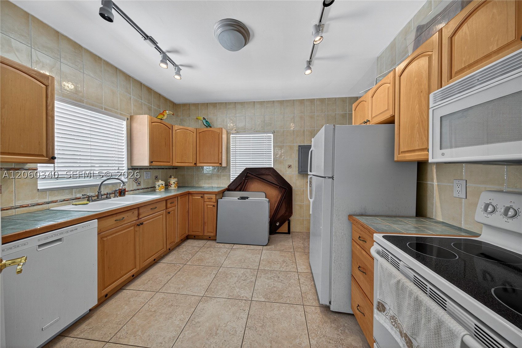 1541 S Ocean Blvd 313 Property Photo 40