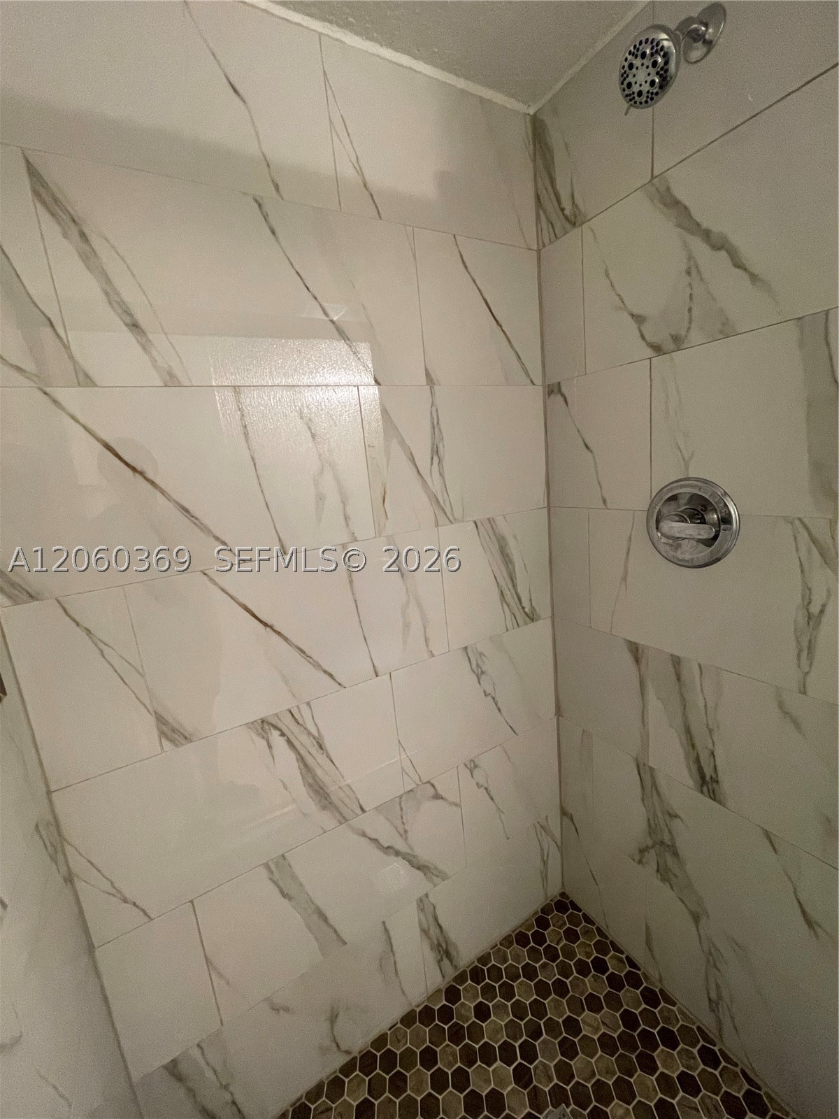 16240 Laurel Dr 101 Property Photo 12
