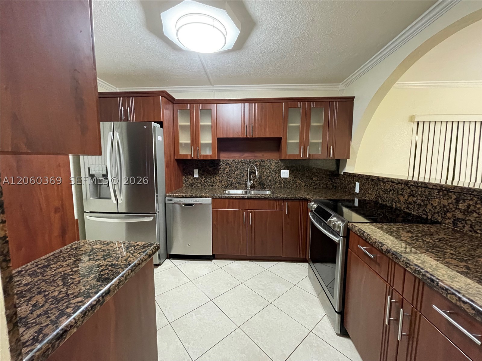 16240 Laurel Dr 101 Property Photo 14